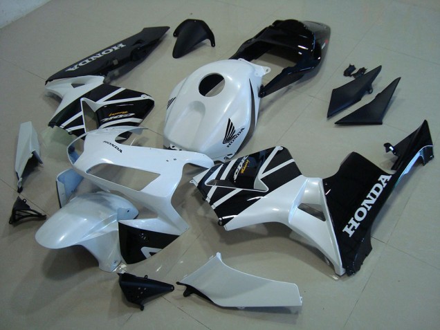 Bianco Nero Kits Carene & Plastica CBR 600 RR 2003-2004 Bianco Nero Kits Carene & Plastica CBR 600 RR 2003-2004